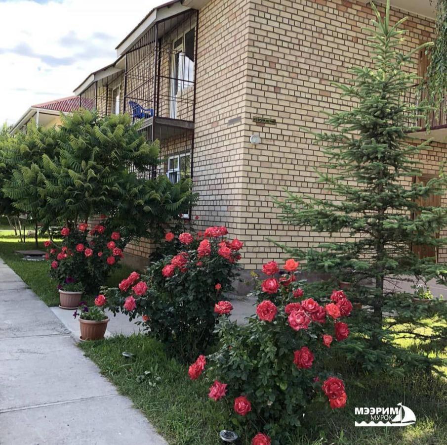 Meerim Murok Bosteri Exterior photo