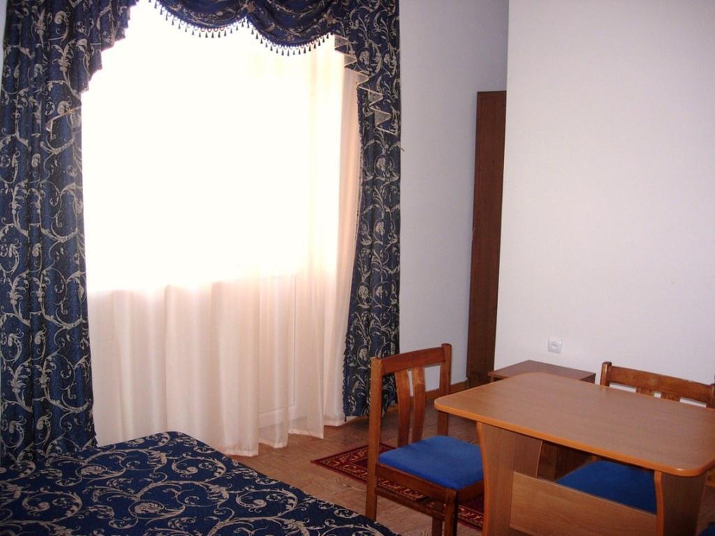 Meerim Murok Bosteri Exterior photo