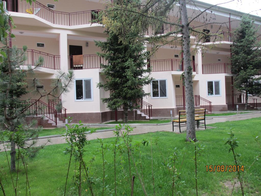 Meerim Murok Bosteri Exterior photo